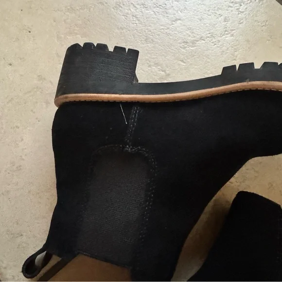 Waterproof Blondo Black Suede Ankle Booties with Tan Sole - Picture 10 of 12